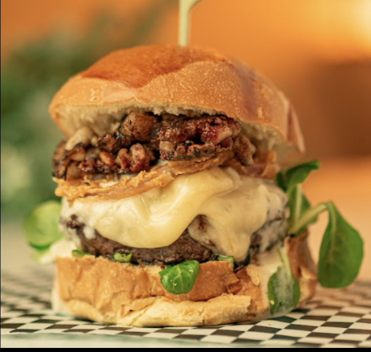 Dolce Vita Urban Burger & Bar