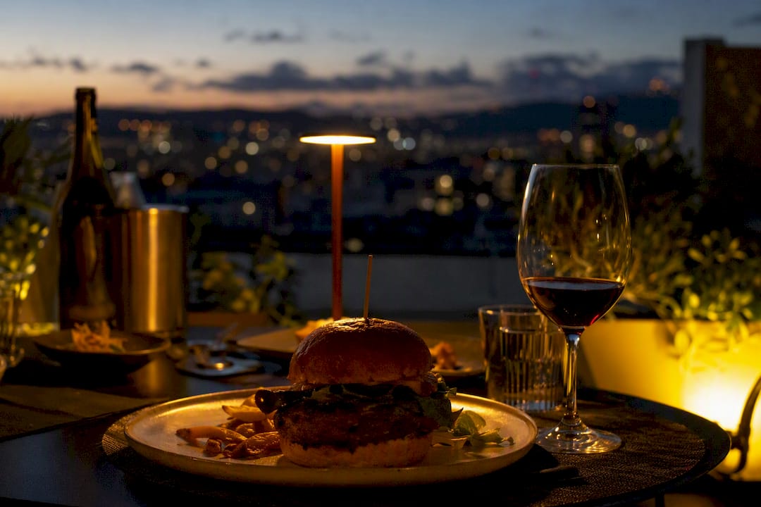 Cena gourmet y cóctel en la azotea